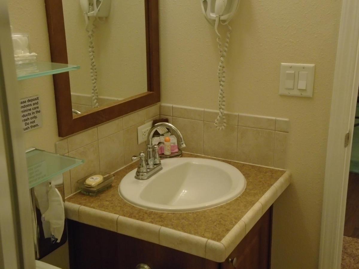 Amber Lights Bed And Breakfast (Adults Only) Port Townsend Bagian luar foto